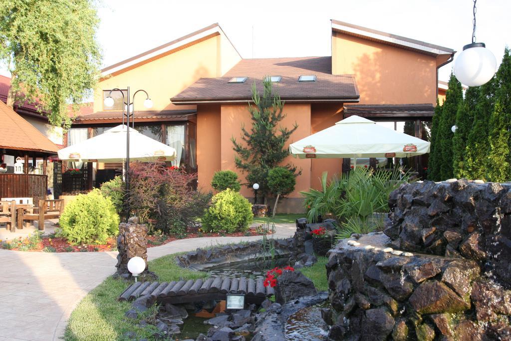 Rixo'S Guesthouse Cîrcea Eksteriør bilde